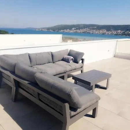 Luxury With Pool, Jacuzzi And Sea View Split Apartamento Trogir